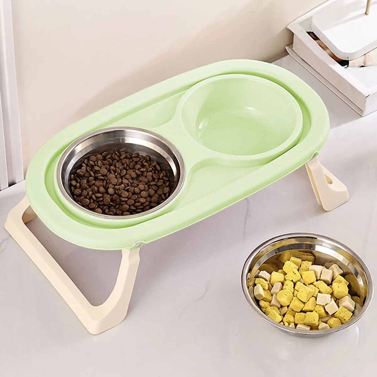 Elegant Tilted Bowl Set – Dining Redefined for Cats - Pet Bliss
