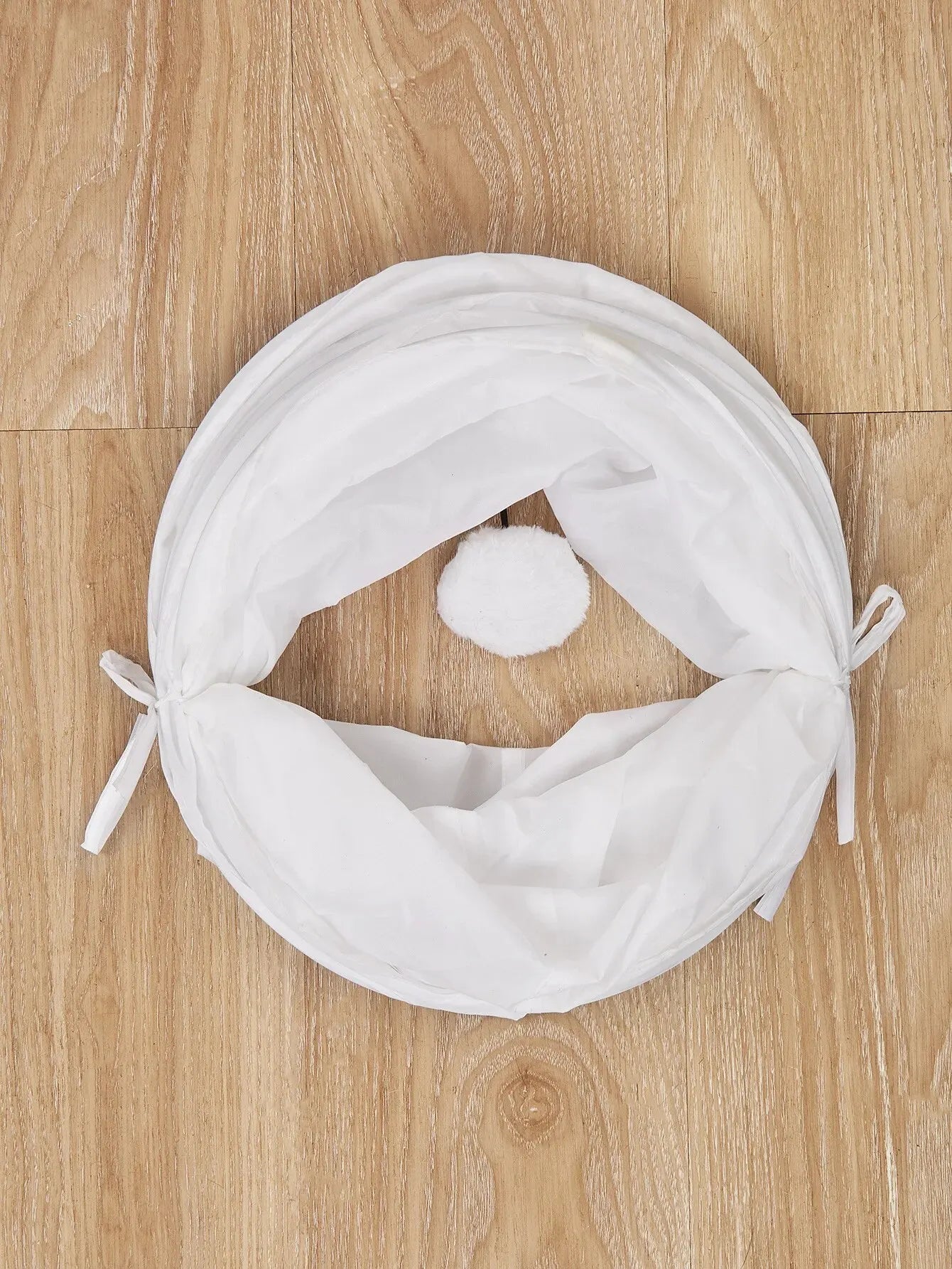 Collapsible White Cat Tunnel – Fun, Cozy & Interactive Playtime! - Pet Bliss