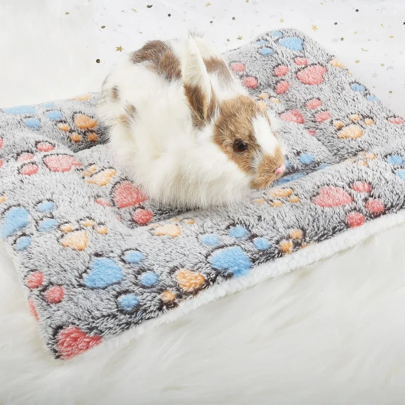 Luxury Flannel Pet Mat – Cozy & Warm for All Seasons - Pet Bliss