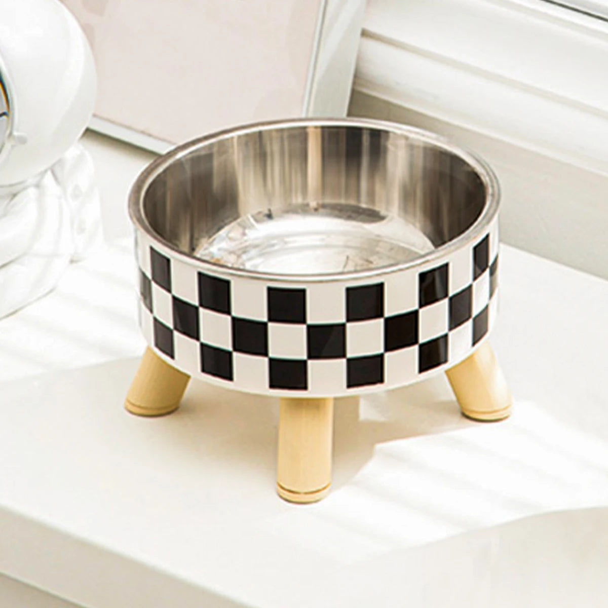 Stylish Elevated Pet Bowl 🏁 Comfort & Convenience for Your Furry Friend - Pet Bliss