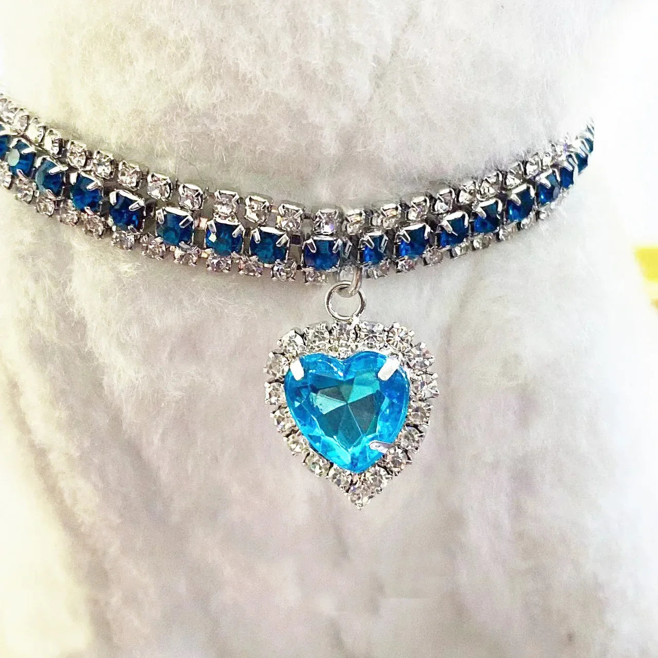 Sparkling Cat Collar – Glamour for Your Furry Friend - Pet Bliss